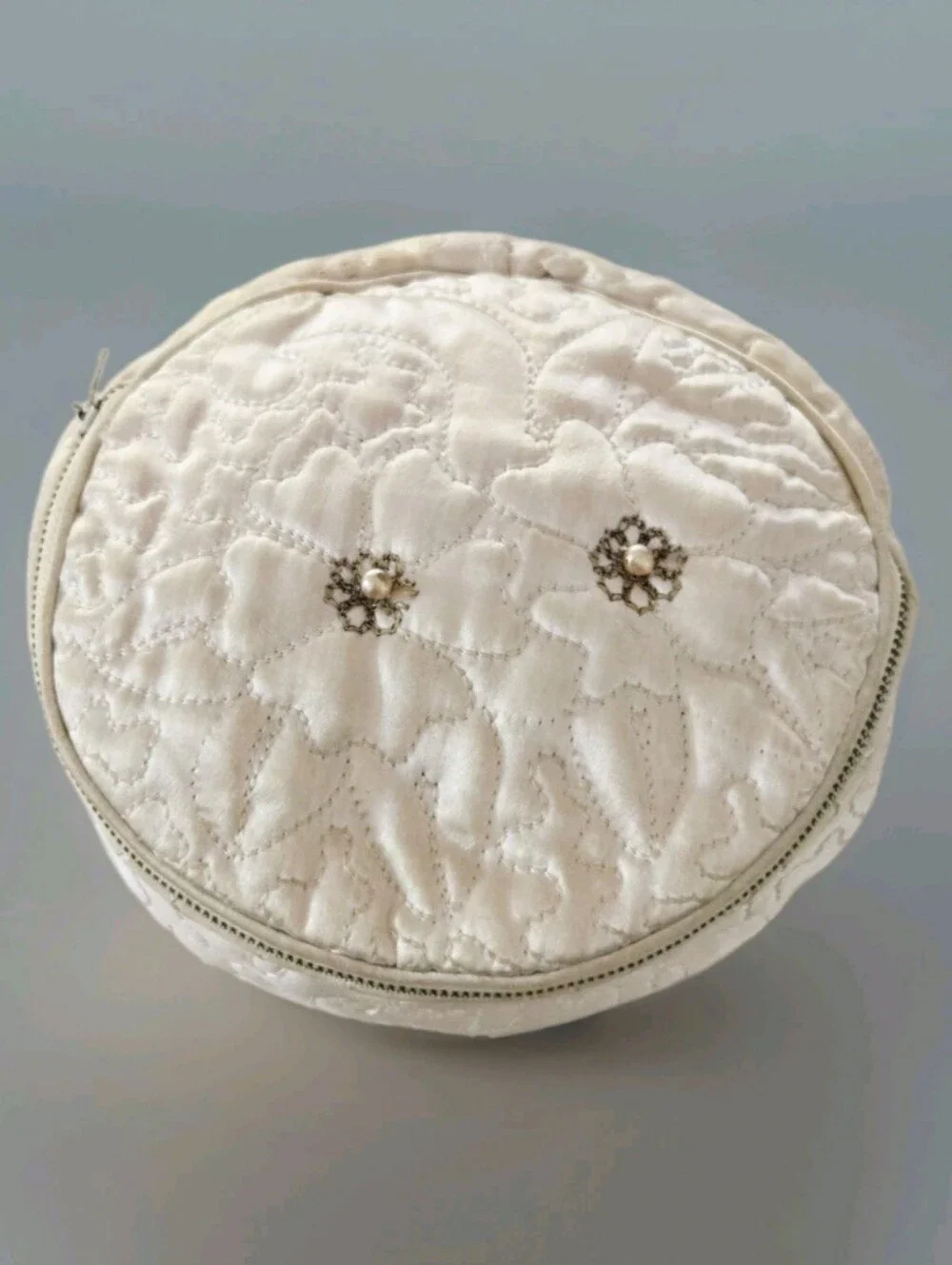 Vtg Satin Embroidered Pearl Jewelry/Trinket Pouch, Storage, Travel, Wedding
